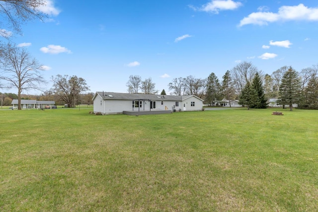 880 W Ave, Big Rapids, MI 49307 - view of grassy yard