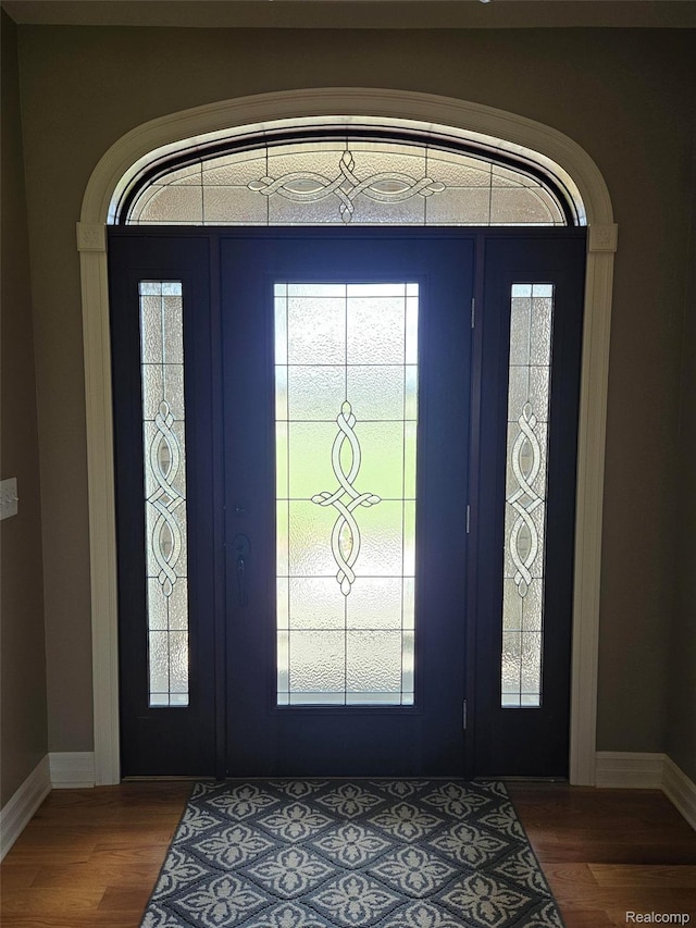 6100 30 Mile Rd, Washington, MI 48095 - entrance foyer with wood finished floors and baseboards
