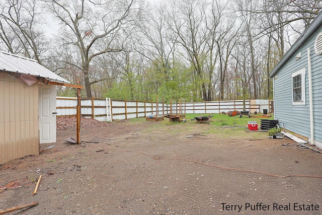 view of fenced backyard