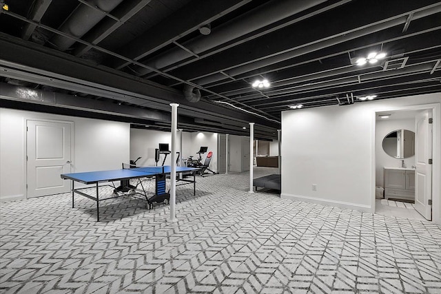 31080 Lucerne Dr, Franklin, MI 48025 - finished basement with baseboards