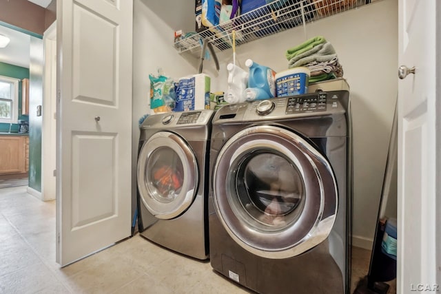 2924 E Valley Rd, Adrian, MI 49221 - laundry area with independent washer and dryer