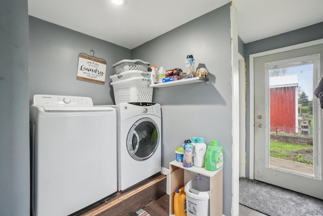 washroom with washer and clothes dryer