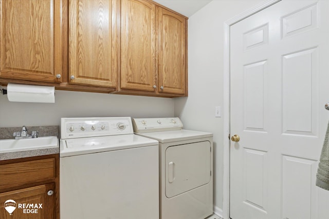 4433 Sunset Blvd, Grand Blanc, MI 48439 - washroom featuring cabinet space and independent washer and dryer
