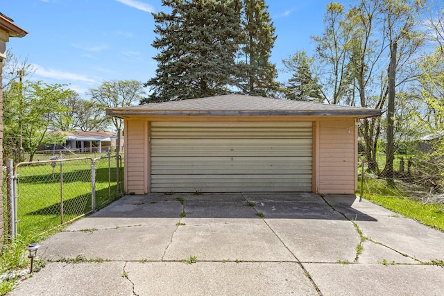 view of detached garage