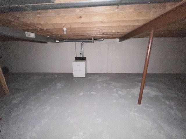 view of unfinished basement