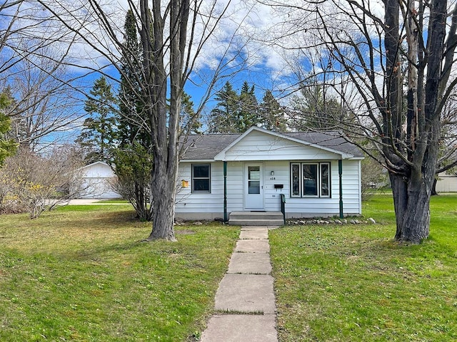 408 Burns, Charlevoix, MI 49720 - photo 1