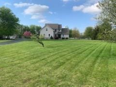 9888 Fountain Ln, Fowlerville, MI 48836