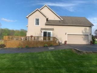 9888 Fountain Ln, Fowlerville, MI 48836