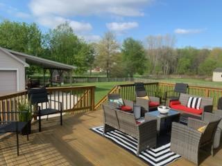9888 Fountain Ln, Fowlerville, MI 48836