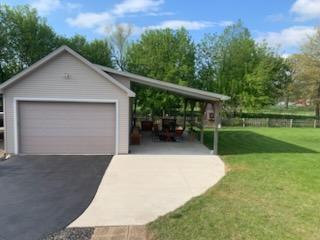 9888 Fountain Ln, Fowlerville, MI 48836