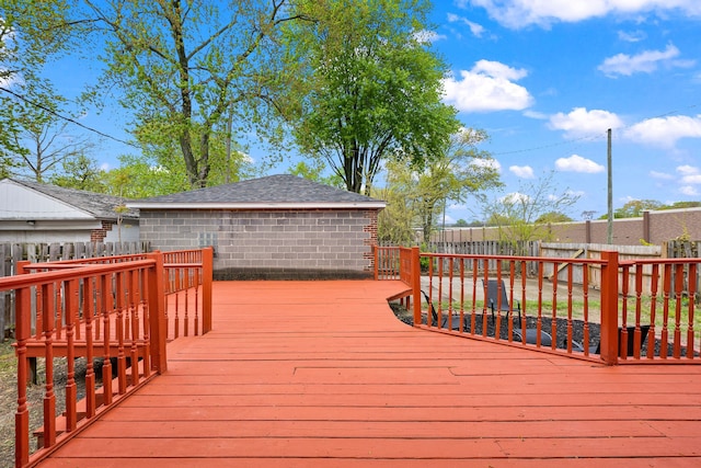 839 E Hayes Ave, Hazel Park, MI 48030 - wooden deck featuring a fenced backyard