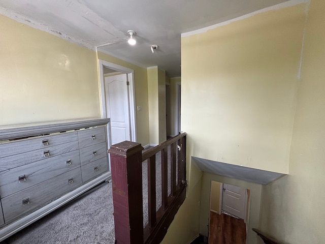 17233 Fenelon St, Hamtramck, MI 48212 - corridor with an upstairs landing