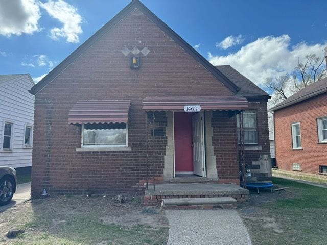 14611 Washburn St, Detroit, MI 48238 - bungalow-style house with brick siding