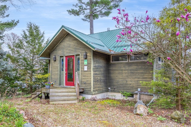 view of front of house with metal roof