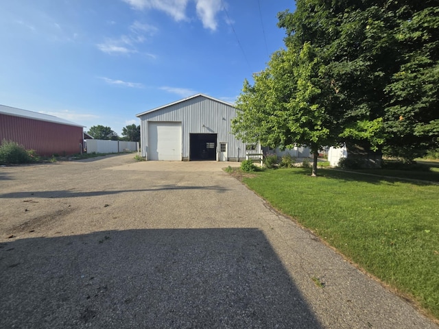 4618 New Holland St, Hudsonville, MI 49426 - detached garage with asphalt driveway