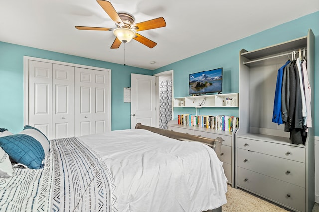 bedroom featuring a closet and ceiling fan