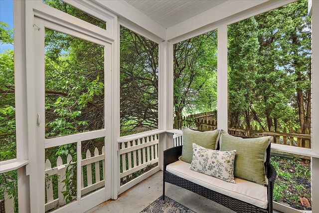 view of sunroom / solarium