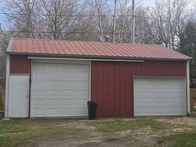 view of detached garage