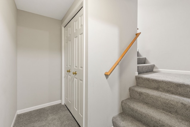 42036 Saratoga Cir, Canton, MI 48187 - stairway with carpet floors and baseboards