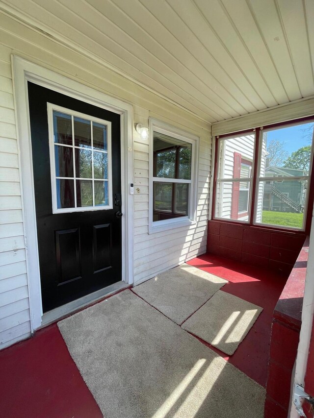 206 Mitchell St, Jackson, MI 49203 - view of doorway to property