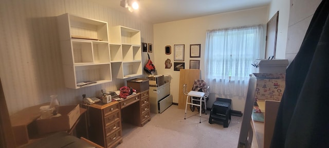 4131 W Meisenheimer Rd, Ludington, MI 49431 - office space with light carpet