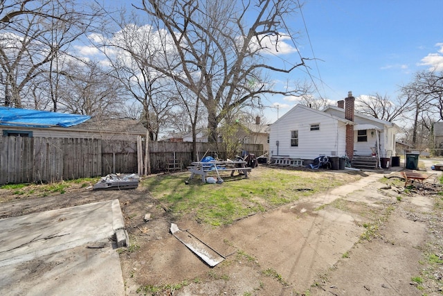 view of yard featuring fence