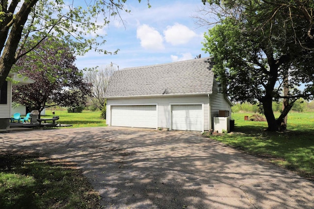 view of detached garage