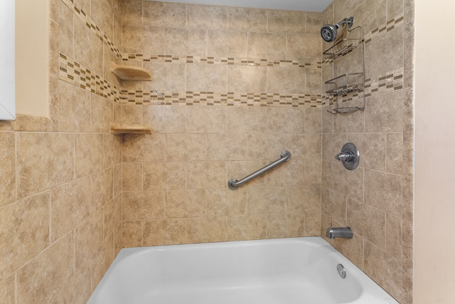 29458 Walker Dr, Warren, MI 48092 - view of full bath