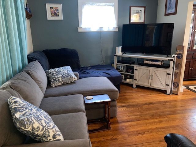 living area with light wood-type flooring