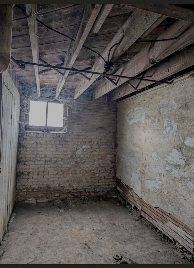2738 Elmhurst St, Detroit, MI 48206 - view of basement
