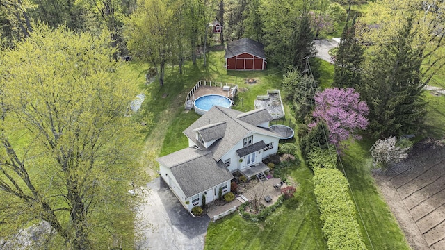 aerial view of property and surrounding area