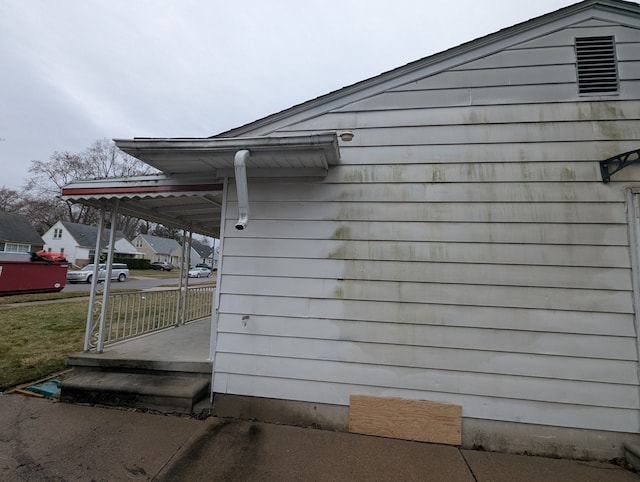 view of side of home