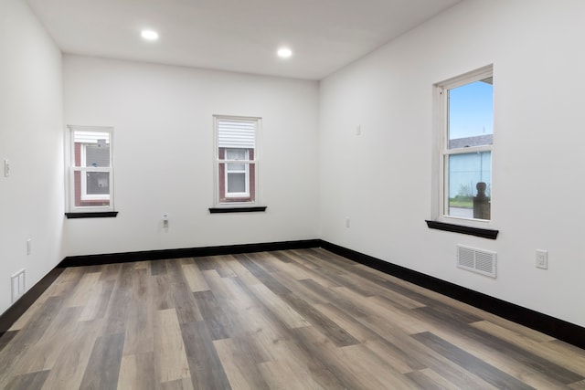 19178 Sherwood St, Detroit, MI 48234 - spare room featuring wood finished floors, recessed lighting, and baseboards