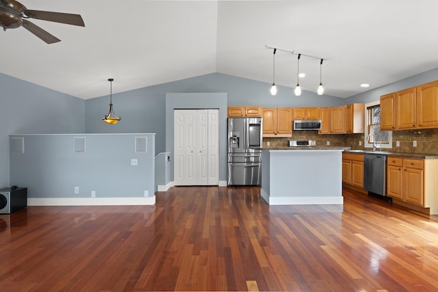 10093 Betsie Creek Dr, Interlochen, MI 49643