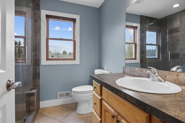 10093 Betsie Creek Dr, Interlochen, MI 49643