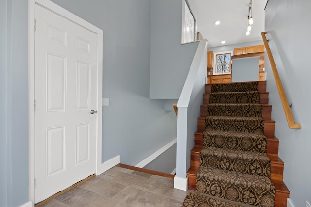 10093 Betsie Creek Dr, Interlochen, MI 49643