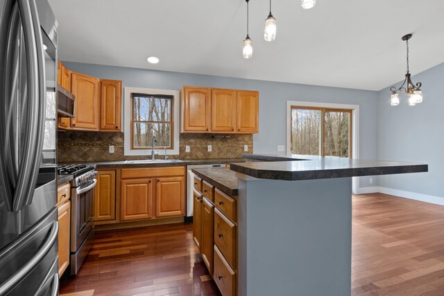 10093 Betsie Creek Dr, Interlochen, MI 49643