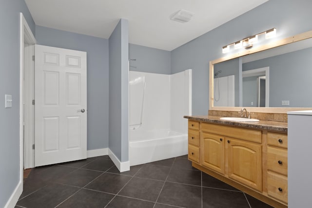 10093 Betsie Creek Dr, Interlochen, MI 49643