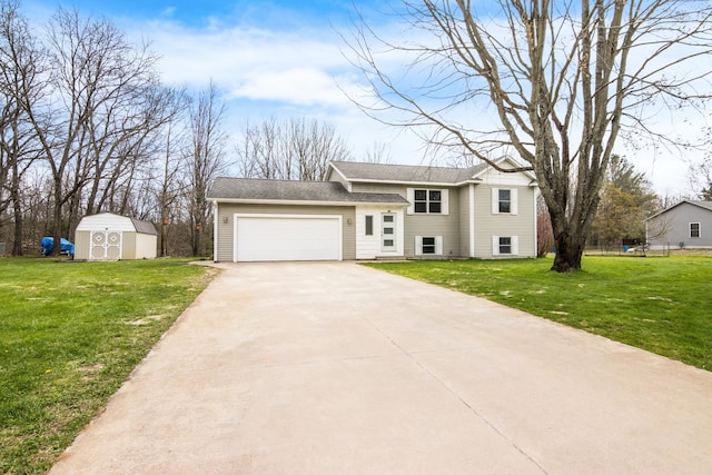 10093 Betsie Creek Dr, Interlochen, MI 49643
