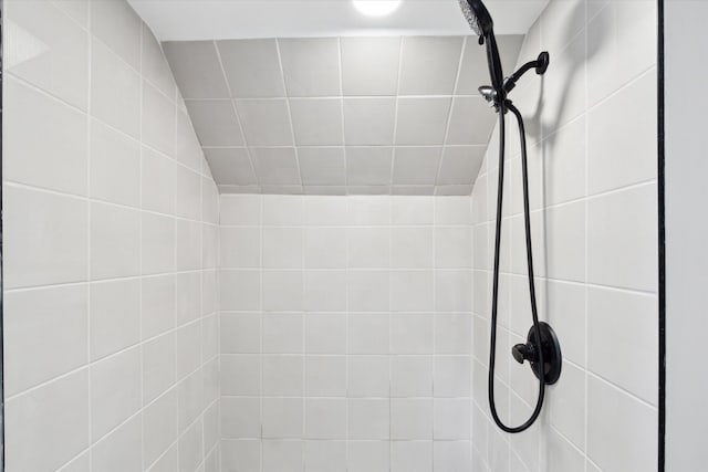 1077 E 14 Mile Rd, Clawson, MI 48017 - bathroom view of tiled shower