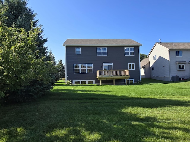 319 Sedgewood Ln, Ann Arbor, MI 48103 - rear view of property with a yard