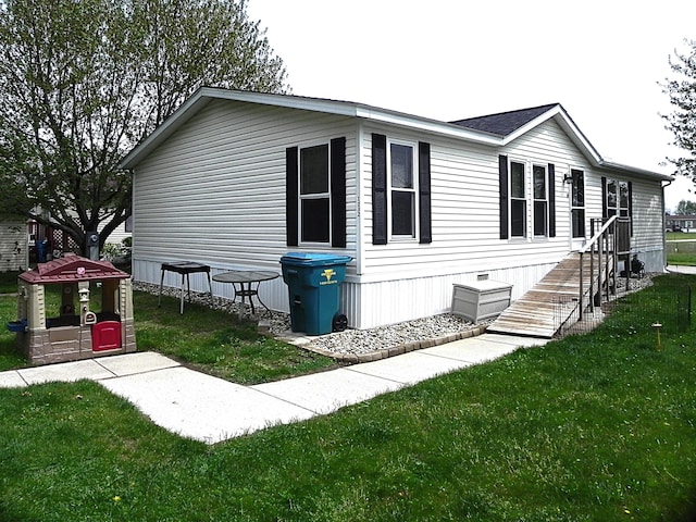 1232 Shiawassee River Rd, Three Rivers, MI 49093 - view of side of property featuring a yard