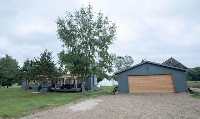 11930 State Rd, Cadillac, MI 49601 - garage with driveway