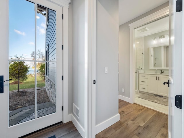 9214 Myrtle Ln, Alden, MI 49612