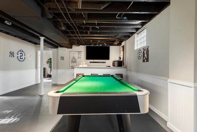 1106 Bennaville Ave, Birmingham, MI 48009 - rec room with wainscoting, billiards, and finished concrete floors