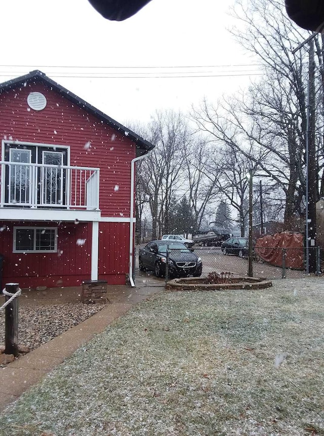 8811 Waruf Ave, Portage, MI 49002 - view of side of home