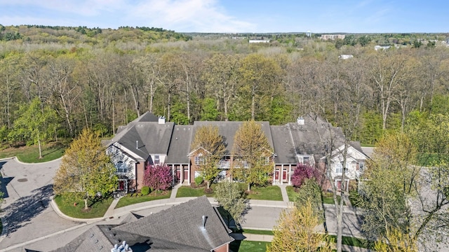 1708 Deepwood Cir, Rochester, MI 48307 - view of subject property featuring a forest