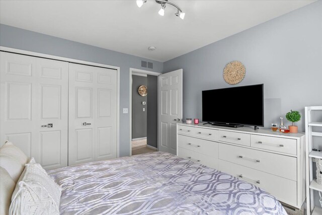 bedroom with a closet