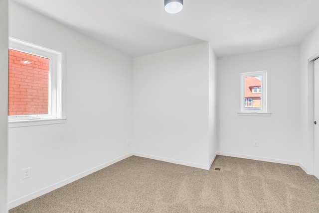 112 Mount Vernon St, Detroit, MI 48202 - carpeted spare room with baseboards