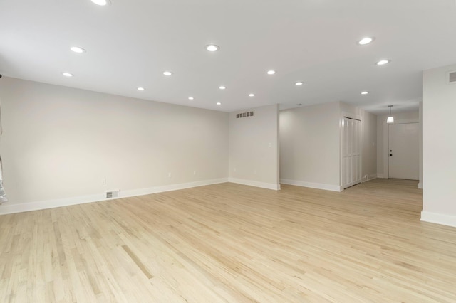 25720 Southwood Dr, Southfield, MI 48075 - empty room featuring recessed lighting, light wood-style floors, and baseboards